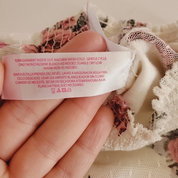 1298 * No Boundaries Floral Babydoll Blouse Cream Pink Size M (7/9) - Picture 5 of 8